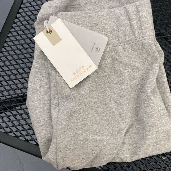 GOOD AMERICAN High-Waist Heather Grey Biker Shorts Size 1-S NWT - Picture 3 of 6